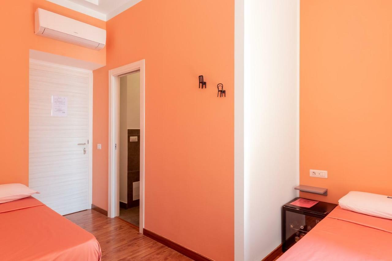 B&B Monserrato Nápoles Exterior foto
